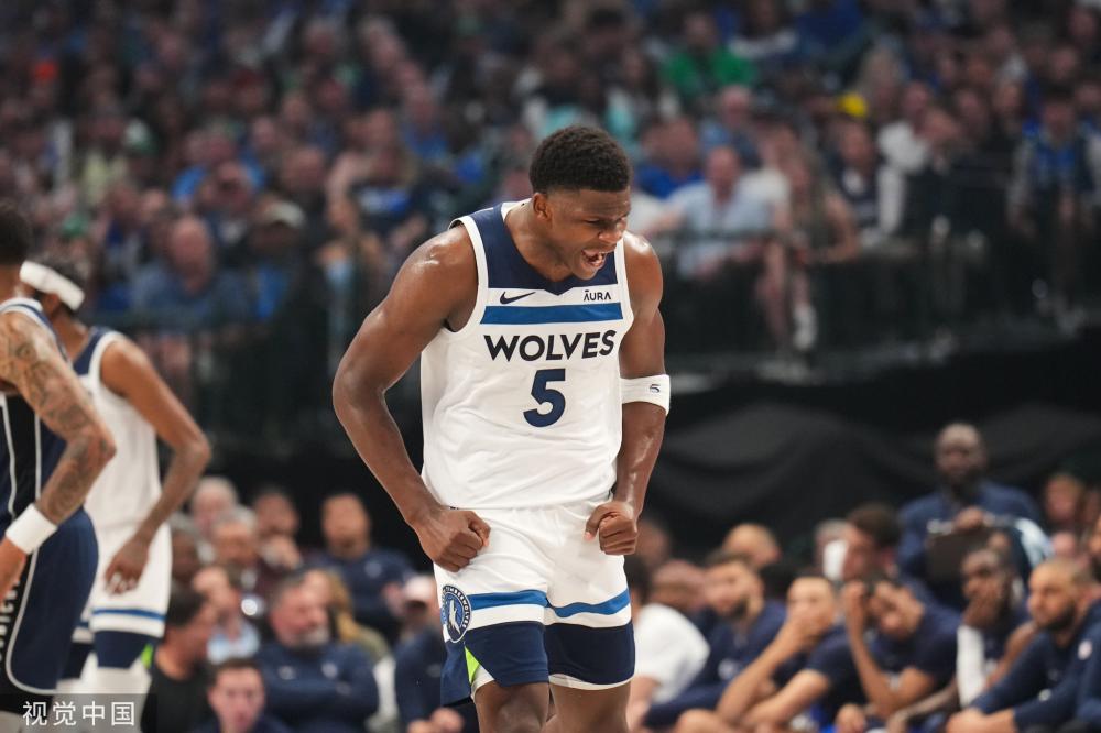 足球不仅是 足球不仅是