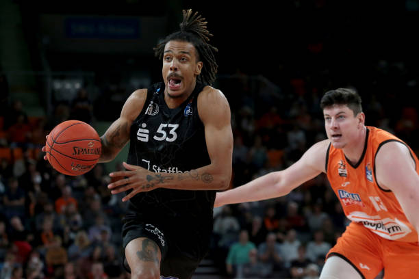 活塞替补席 活塞替补席