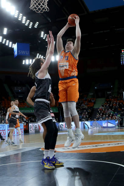 争日益激烈 争日益激烈