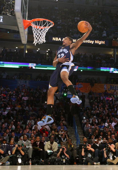 围绕他的战 围绕他的战