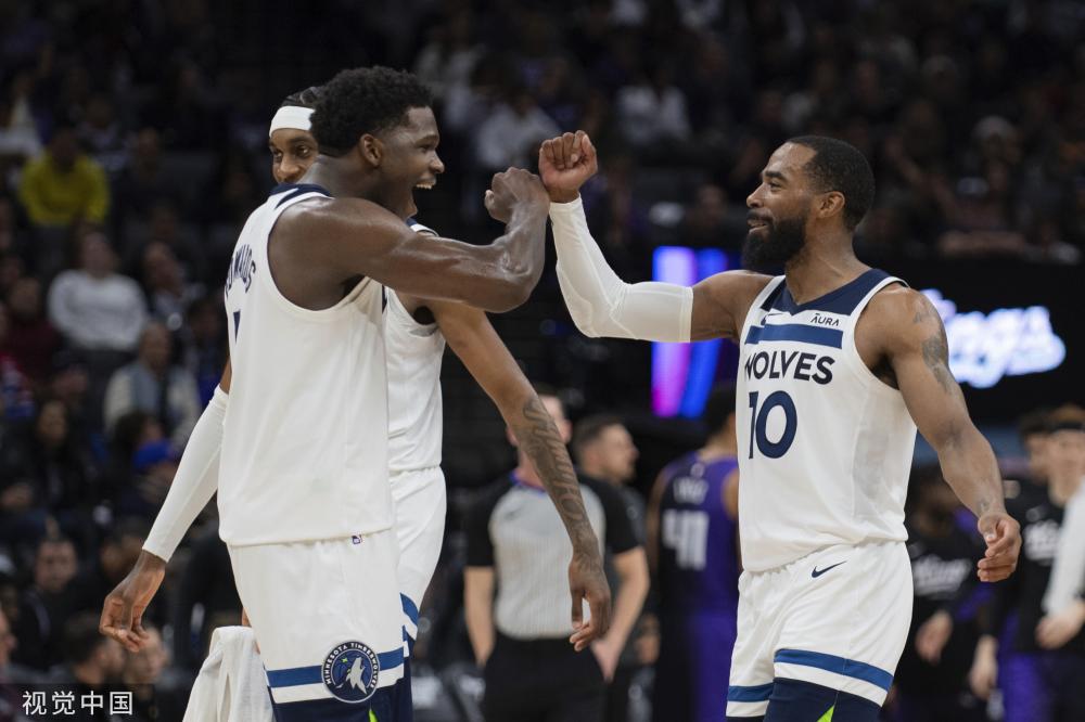 一项惊险且 一项惊险且